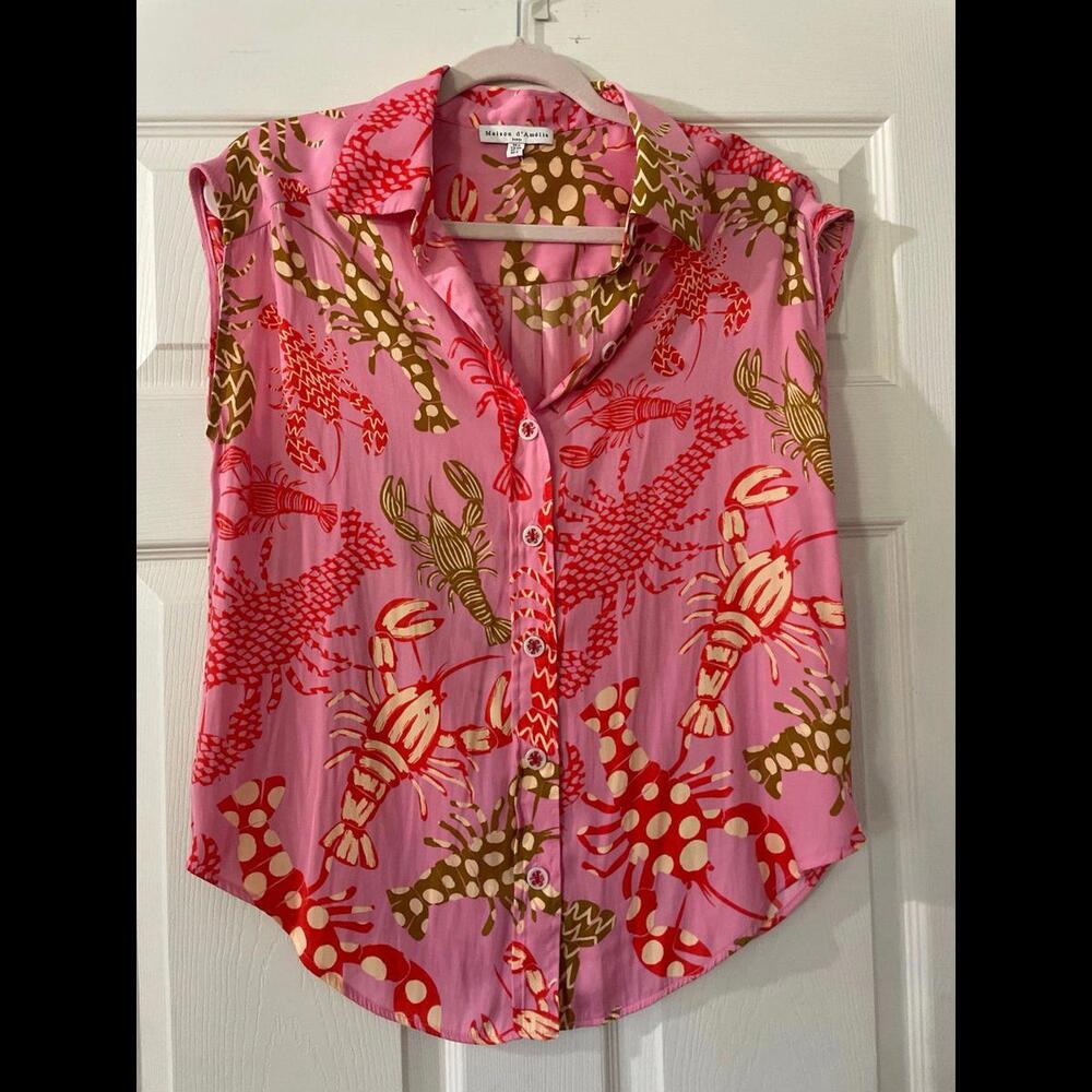 Pink Sleeveless button up top with Lobster print
